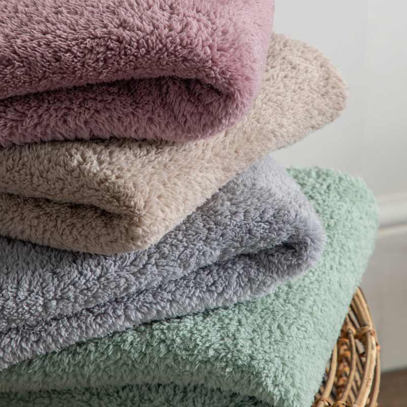 Kilburn & Scott Teddy Fleece Throw in Taupe image 0