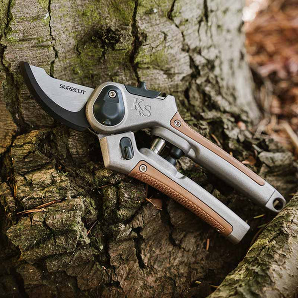Kent & Stowe SureCut All Purpose Lite Bypass Secateurs (Cutting dia. 24mm) image 3