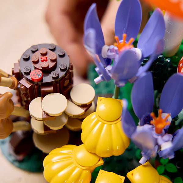LEGO® Botanicals Woodland Mushrooms (11505) image 6