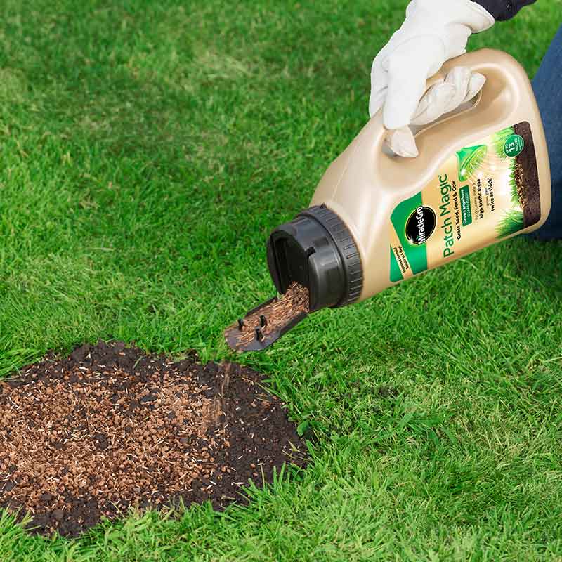 Miracle-Gro Patch Magic Grass Seed, Feed & Coir (13 patches) image 0