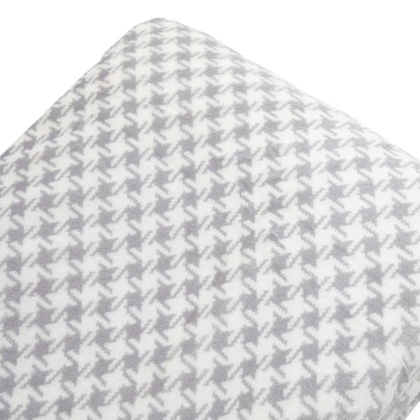 Kilburn & Scott Dogtooth Sherpa Throw in Silver image 4