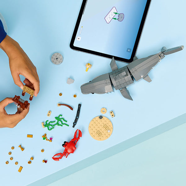 Lego® Creator 3 In 1 Fierce Shark With A Treasure Chest 31381 Lifestyle of Build