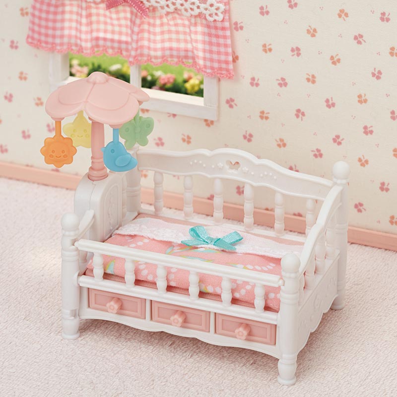 Sylvanian Families 'Crib with Mobile' image 0