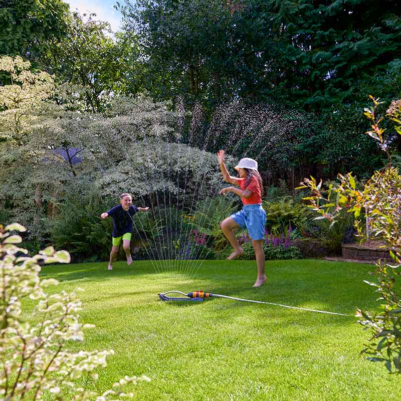 Hozelock Rectangular Area Garden Sprinkler (220sq.m.) image 0