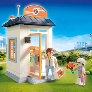 PLAYMOBIL Paediatrician Starter Pack image 2