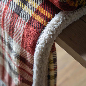 Kilburn & Scott Tartan Sherpa Throw in Red image 5