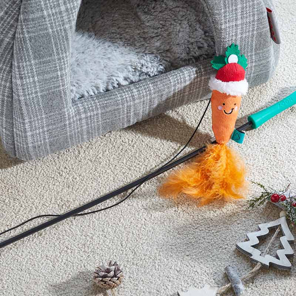 Zoon Nip-it Santa Carrot Tickle Stick image 1