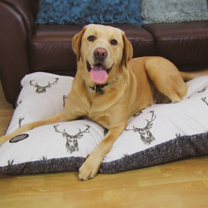 Snug & Cosy Stag Print Lounger image 1