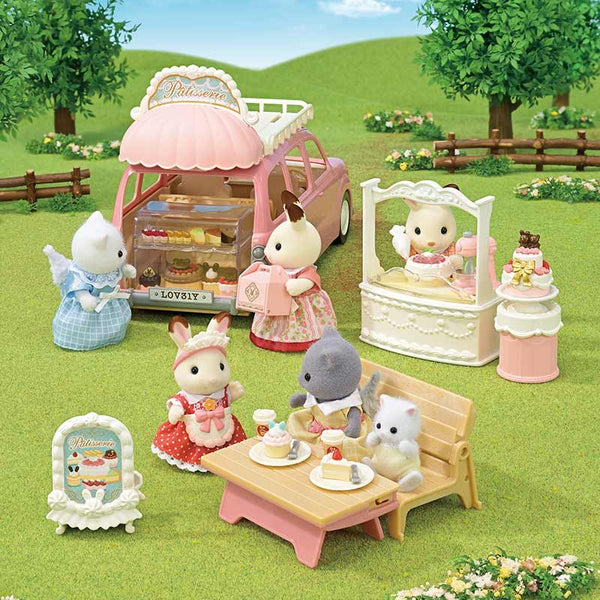 Sylvanian Families Village Cake Shop Starter Set image 9