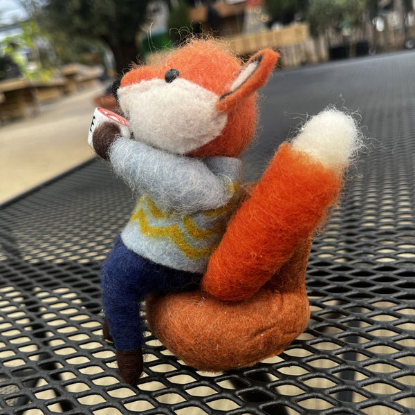 Beautiful Christmas Cosy Cappuccino Fox