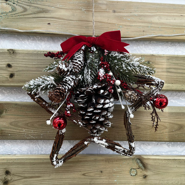Beautiful Christmas Frosted Berry Rattan Star