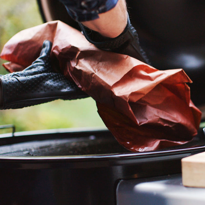 Weber Silicone Barbecuing Gloves image 0