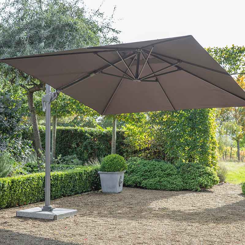 Bramblecrest Lichfield 2.7 x 2.7m Square Cantilever Parasol in Grey