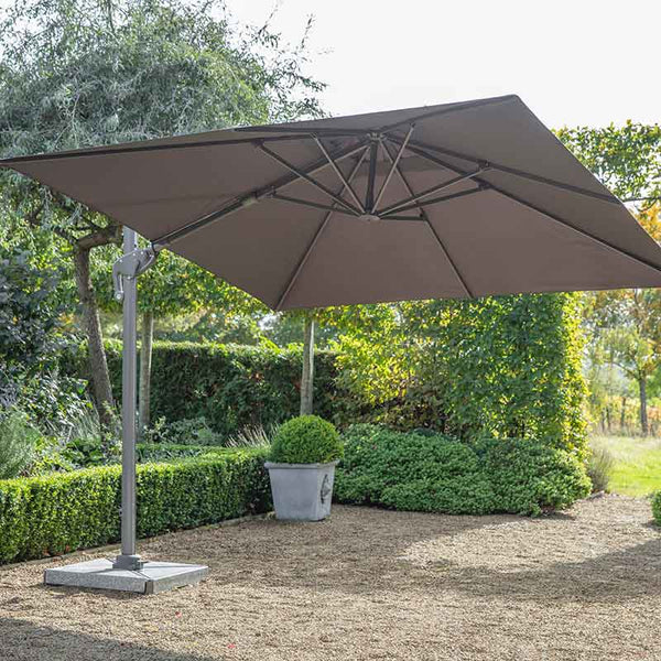 Bramblecrest Lichfield 2.7 x 2.7m Square Cantilever Parasol in Grey