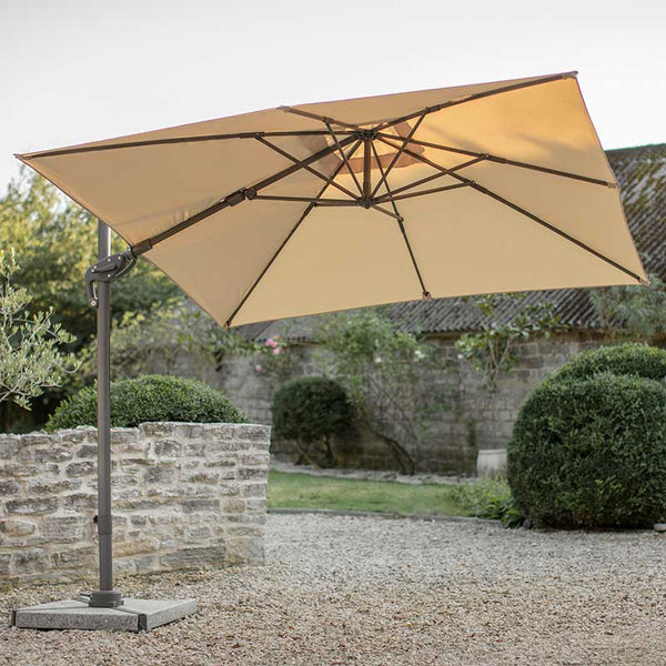 Bramblecrest Lichfield 2.7 x 2.7 m Square Cantilever Parasol in Sand
