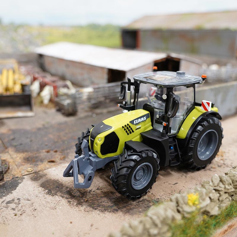 Britains Claas Arion 660 Limited Night Edition Tractor