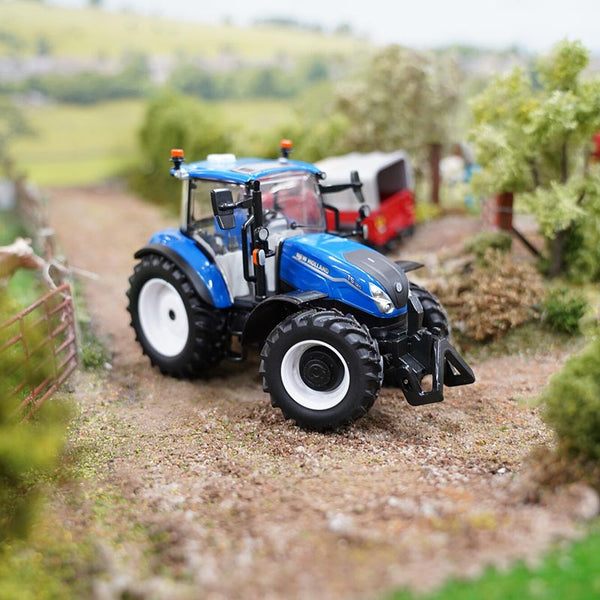 Britains New Holland T5.120 Utility Tractor Lifestyle 3