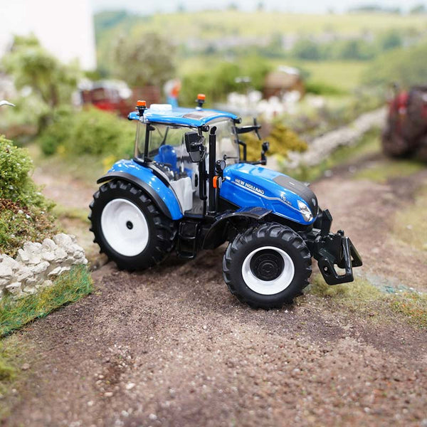 Britains New Holland T5.120 Utility Tractor Lifestyle 2