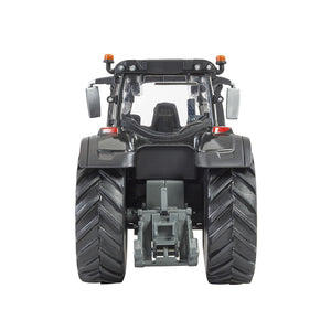 Britains Valtra Q 305 Model Tractor