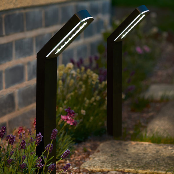 Smart Garden Moderna Black LED Stake Light – 50 Lumen image 1