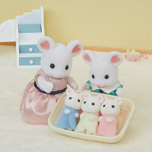 Sylvanian Families 'Marshmallow Mouse Triplets' image 2
