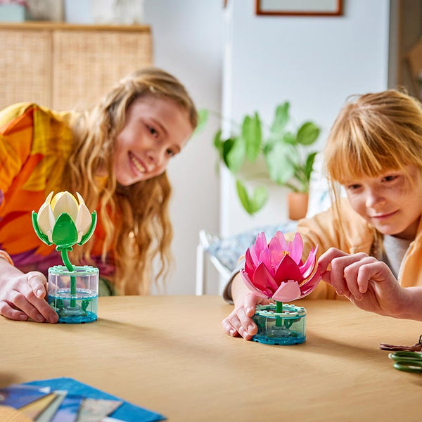 LEGO® Botanicals Water Lilies (11511) image 10