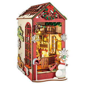 Rolife 'Christmas Indoor Scene' DIY Book Nook image 2