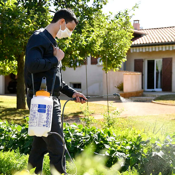 Hozelock Pressure Sprayer with Weedkiller Cone image 3