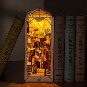 Rolife 'Sunshine Town' DIY Book Nook image 2