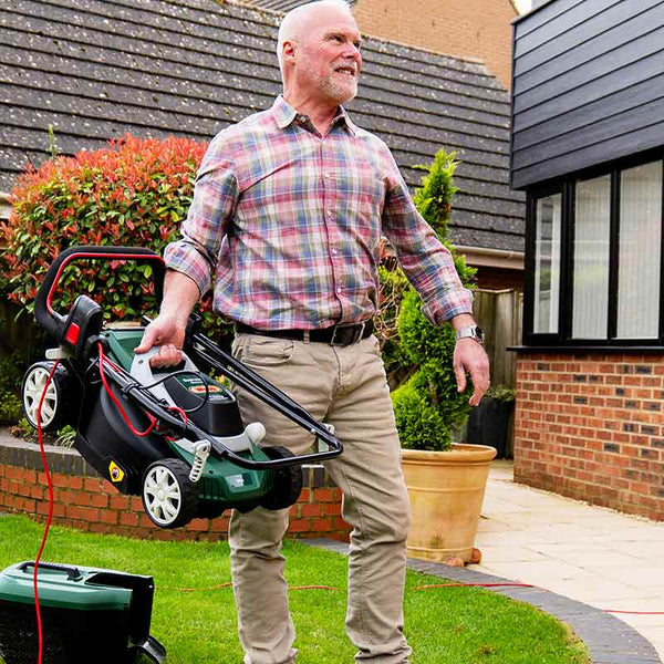 Webb Classic 33cm Electric Rotary Lawn Mower with Rear Roller image 2