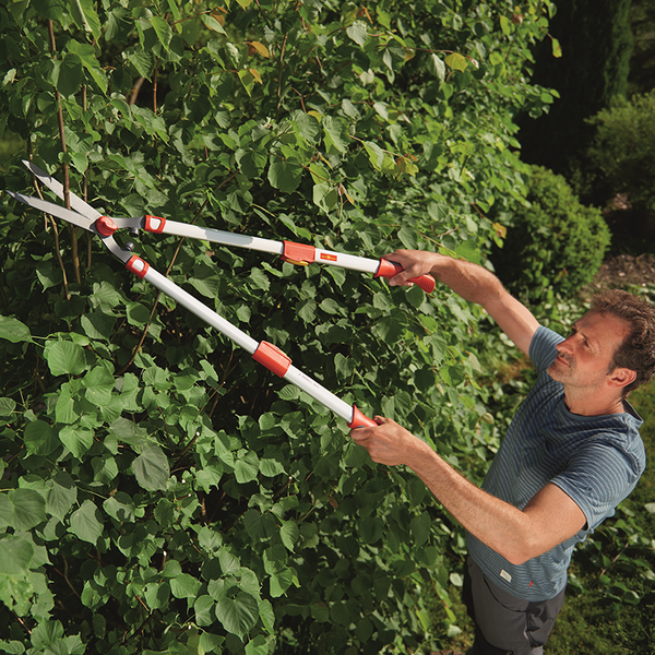 Wolf Garten Telescopic Hedge Shears image 1