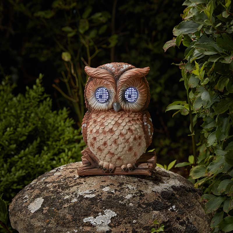Smart Garden Solar Powered Blinkin’ Owl image 0