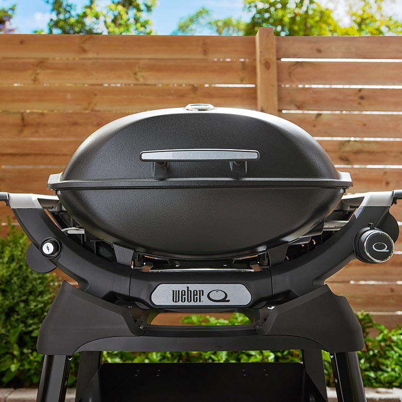 Weber Q 2200N Gas Barbecue with Side Tables & Compact Stand image 0