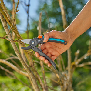 GARDENA Premium Cut Dry Wood Anvil Secateurs (Cutting dia. 20mm) image 1