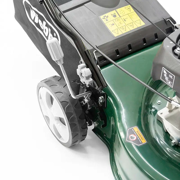 Webb Classic 41cm/16" Self Propelled Petrol Rotary Lawn Mower image 6