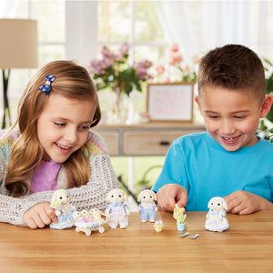 Sylvanian Families Flora Rabbit Family image 4