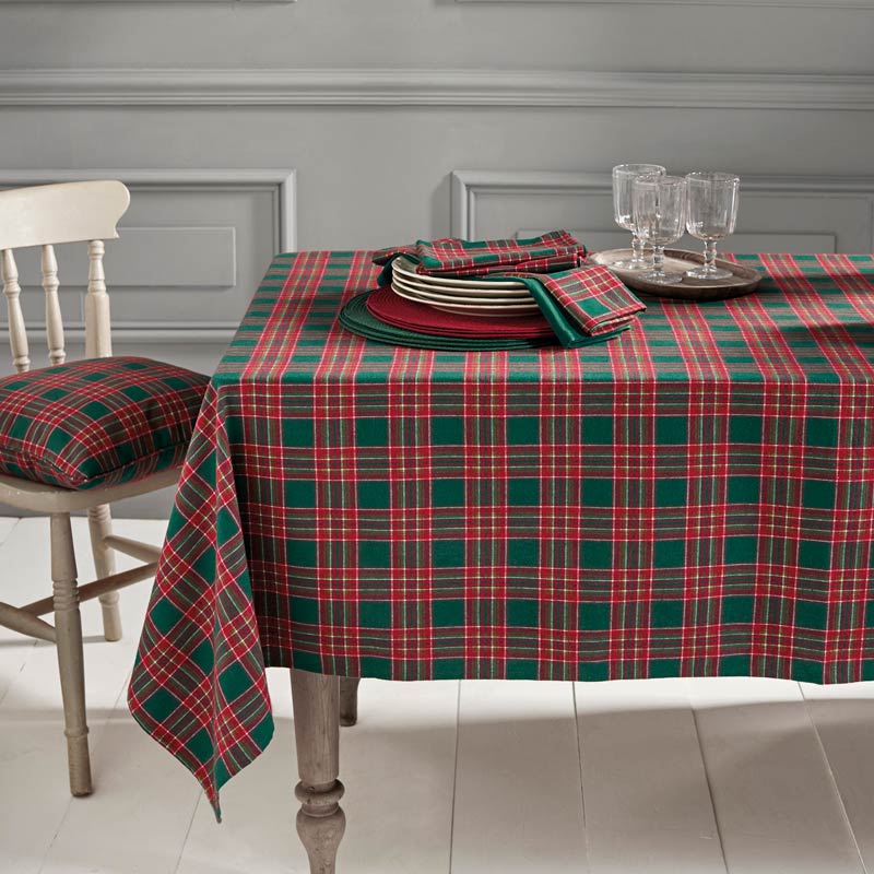 Walton & Co Festive Tartan Napkins (Pack of 4) image 0