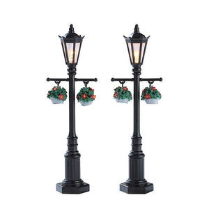 Lemax Old English Lamp Post (Set of 2) image 0