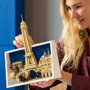 LEGO® Architecture Paris – City of Love (21064) image 5