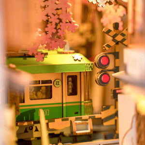 Rolife 'Sakura Densya' DIY Book Nook image 2