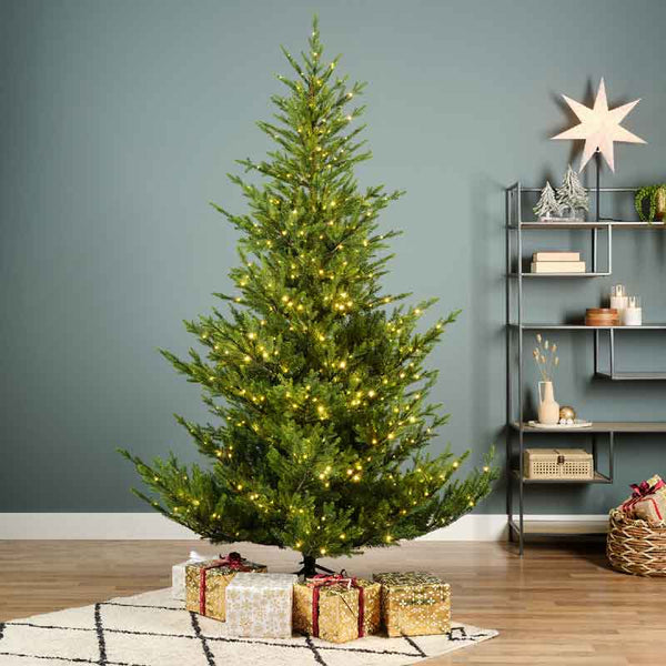 Everlands Norway Spruce Pre-Lit Christmas Tree - 7ft / 2.1m image 5