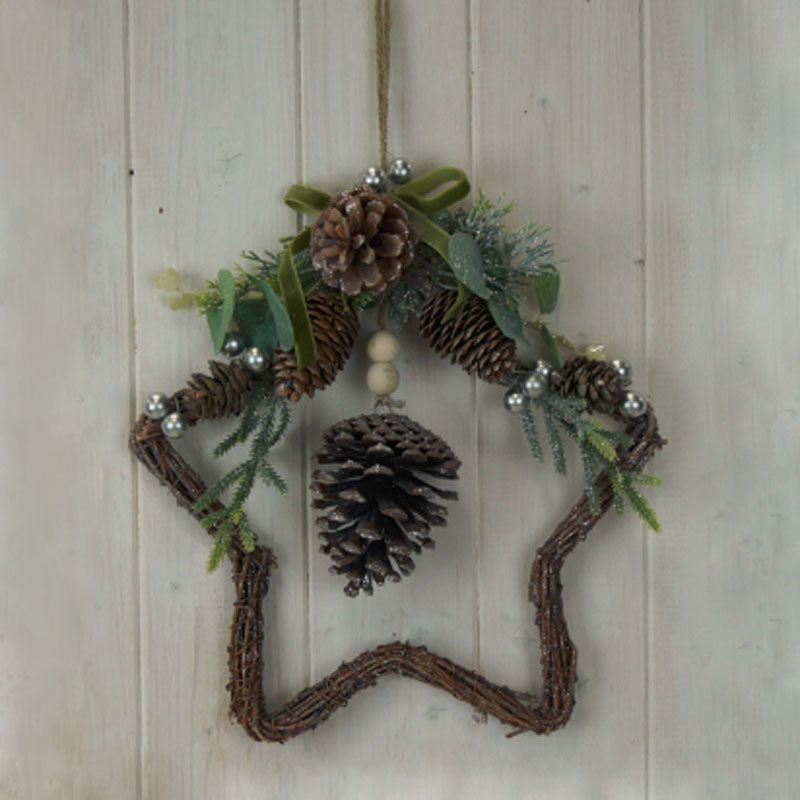 Satchville Star Wreath image 0