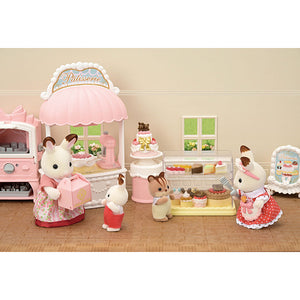 Sylvanian Families Village Cake Shop Starter Set image 5