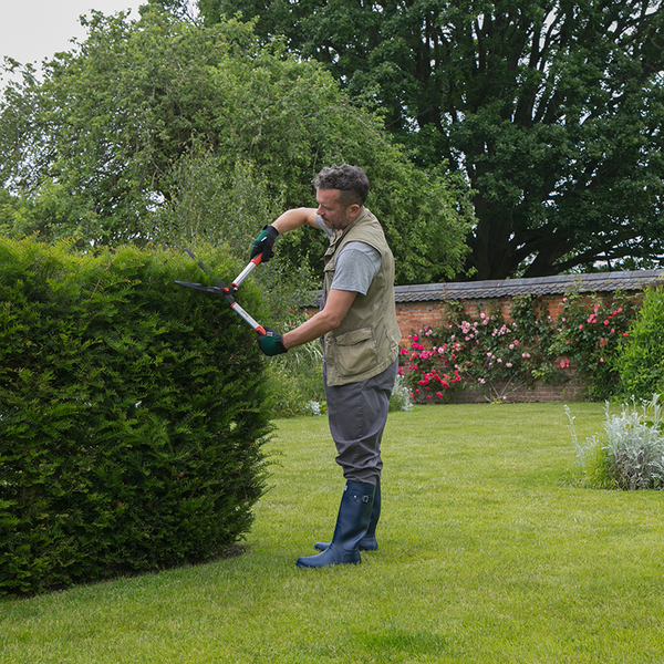 Wilkinson Sword Wavy Blade Hedge Shears image 2