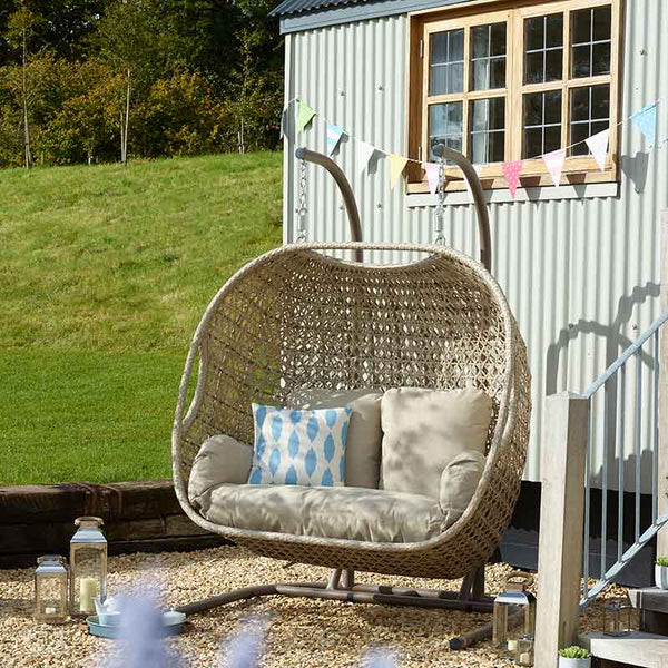 Bramblecrest Chedworth Double Hanging Cocoon in Sandstone Rattan image 3