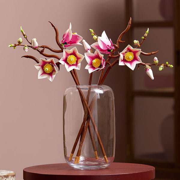 LEGO® Botanicals Magnolia Branches (11510) image 5