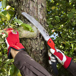 FELCO Model 604 Garden Folding Saw Lifestyle Image