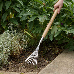 Kent & Stowe Stainless Steel Border Hand Shrub Rake image 1