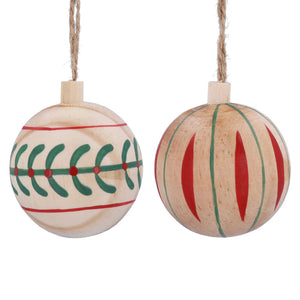 Gisela Graham Rustic Wood Bauble (Assorted Designs)