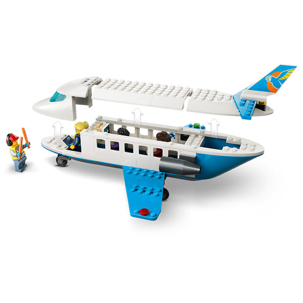 Lego City Passenger Jet 60492 Feature Access to Cockpit and Cabin